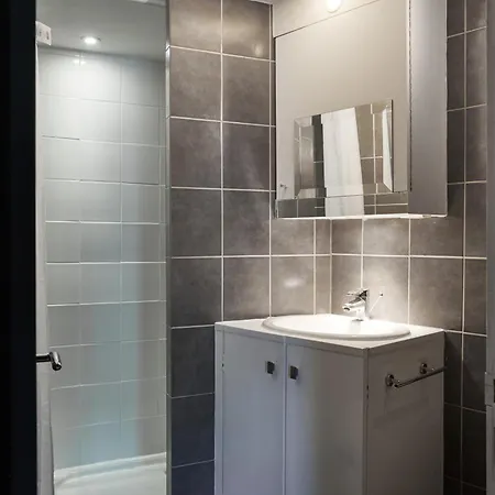 Flat Center Paris Louvre